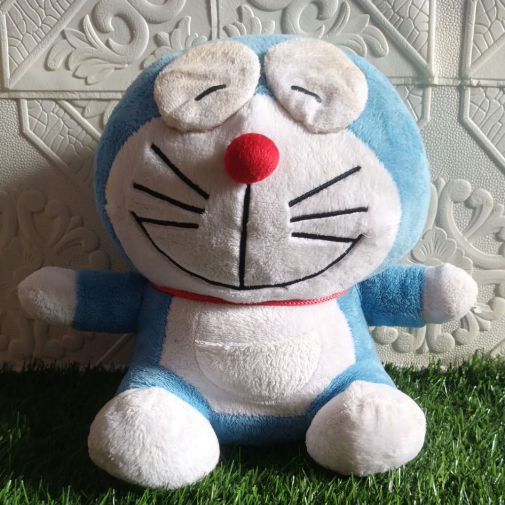 Boneka Doraemon Preloved