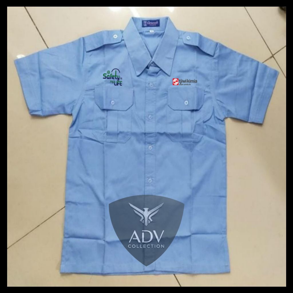 Kemeja PT TJIWI KIMIA Seragam PT TJIWI KIMIA Biru Muda PDH Lengan Pendek Pria