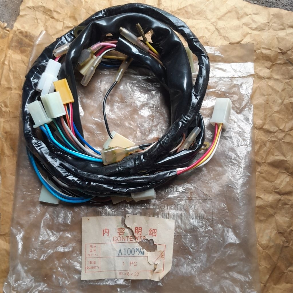 Kabel body suzuki A100