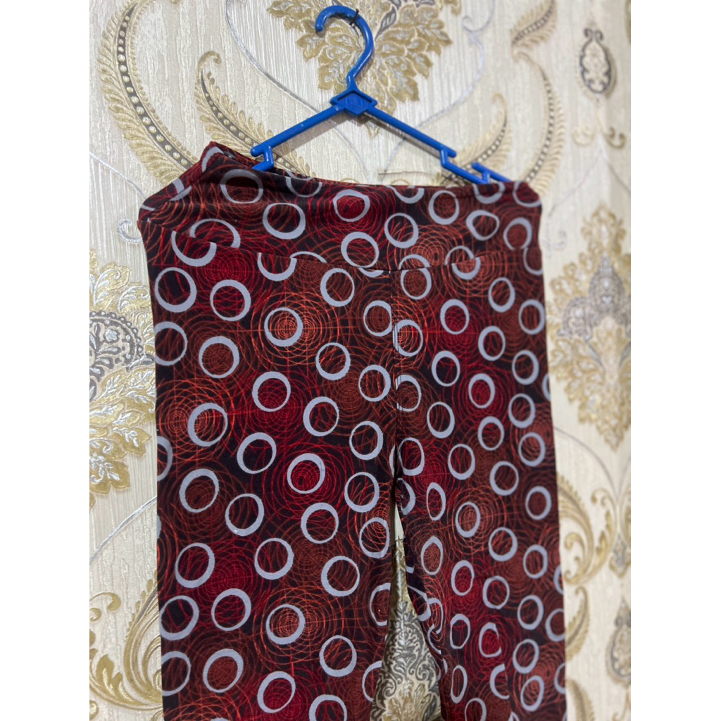 preloved celana olahraga