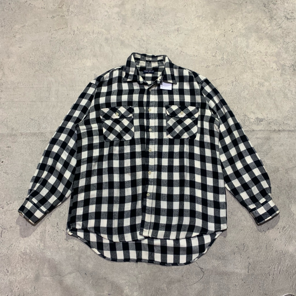 UNIQLO PLAID FLANNEL
