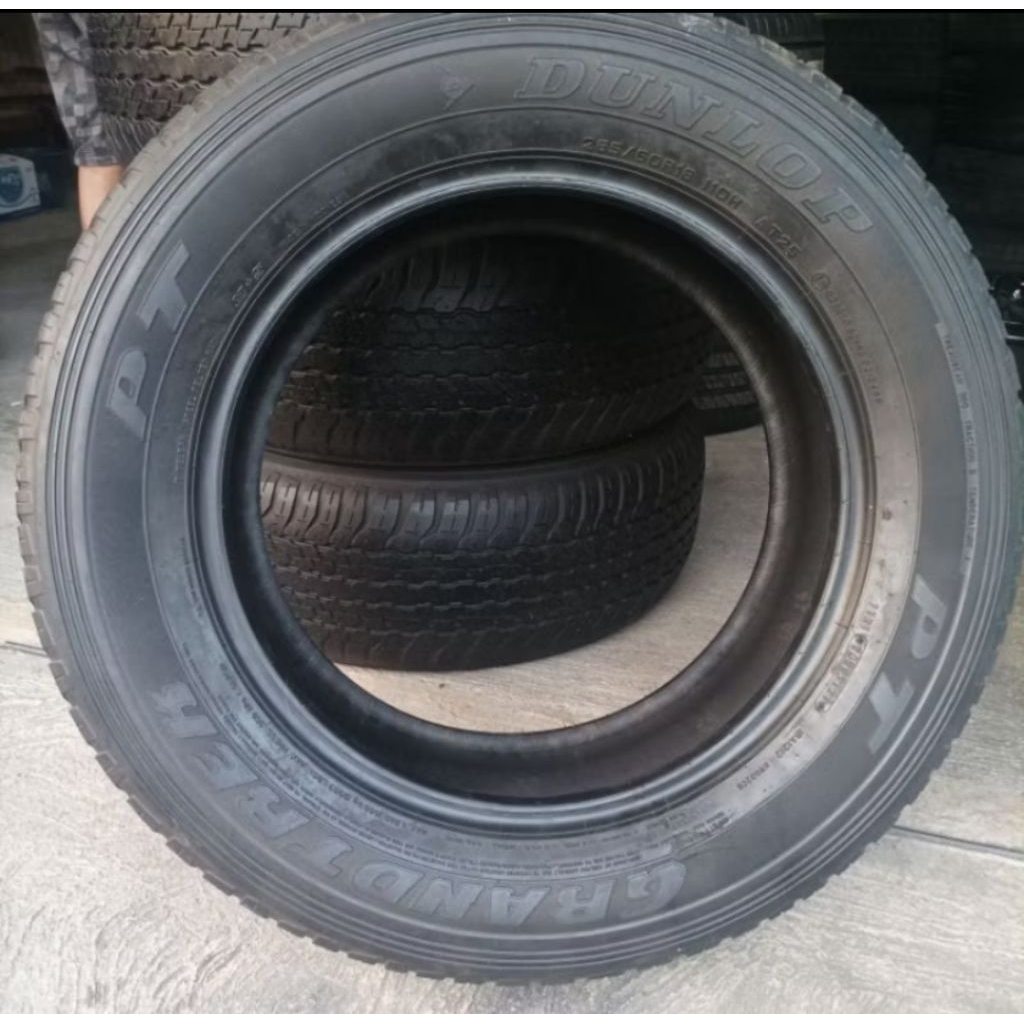 Ban Mobil Copotan Fortuner Ring 18 Merek Dunlop 265/60 R18 Second Tubles