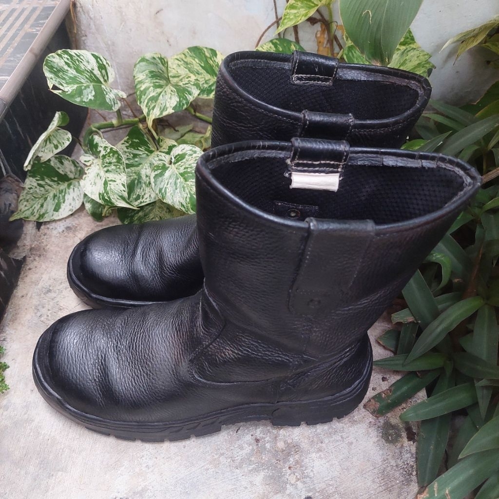 sepatu boots second krusher size 42(27cm)
