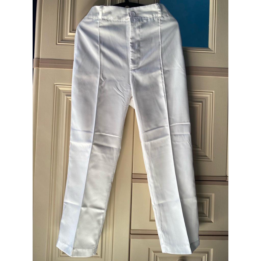 preloved celana sivali