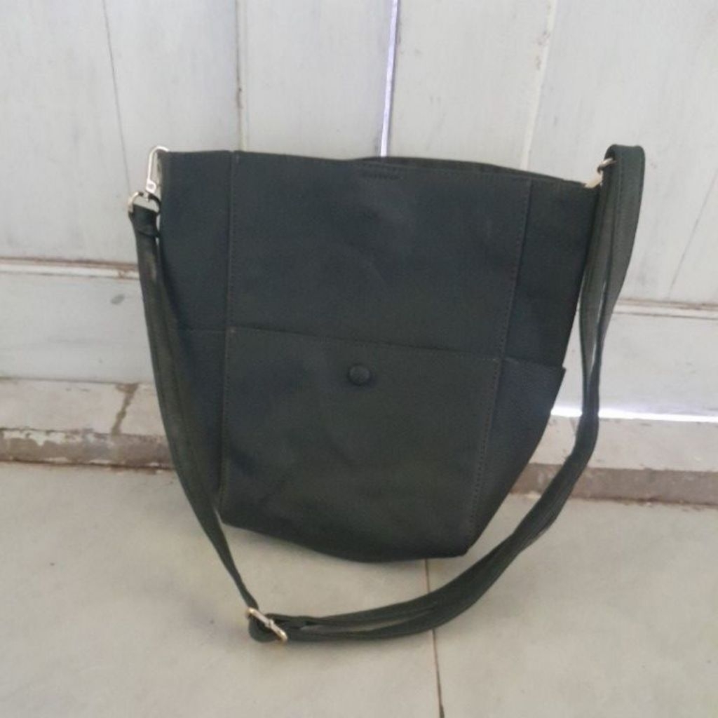 slingbag branded SONOVI koleyahh kulit preloved 30x25