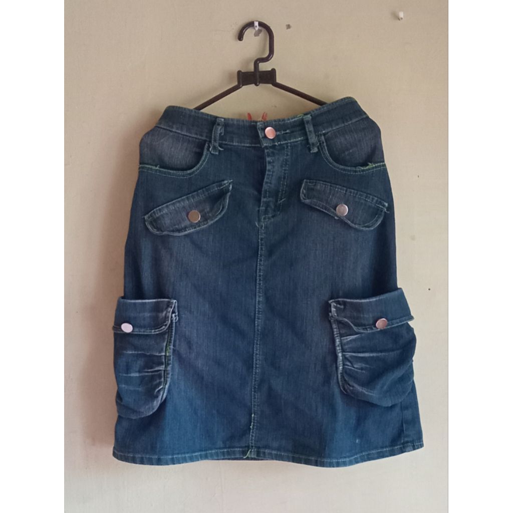 ROK JEANS BEKAS / ROK PENDEK WANITA, SELUTUT