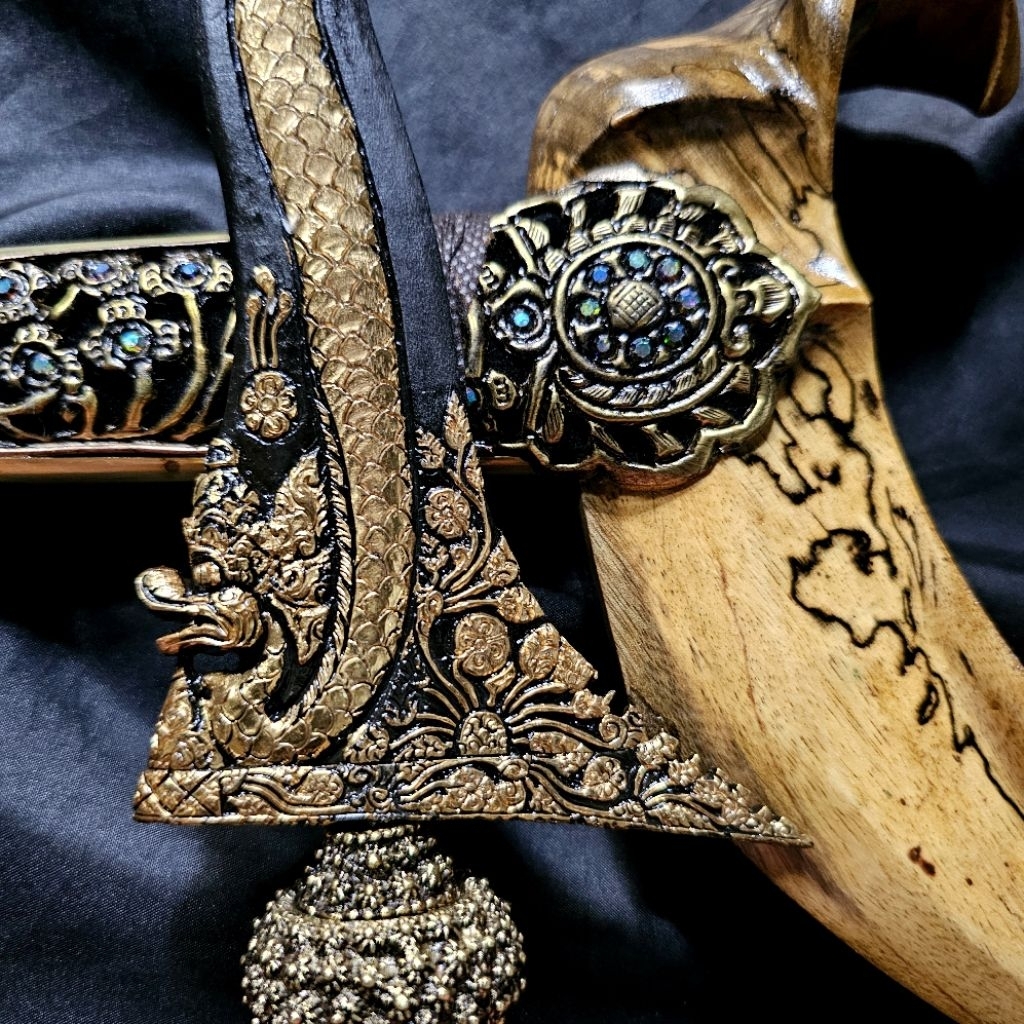 Keris Nogo Sapto Luk 7 Kinatah Sepuh Emas