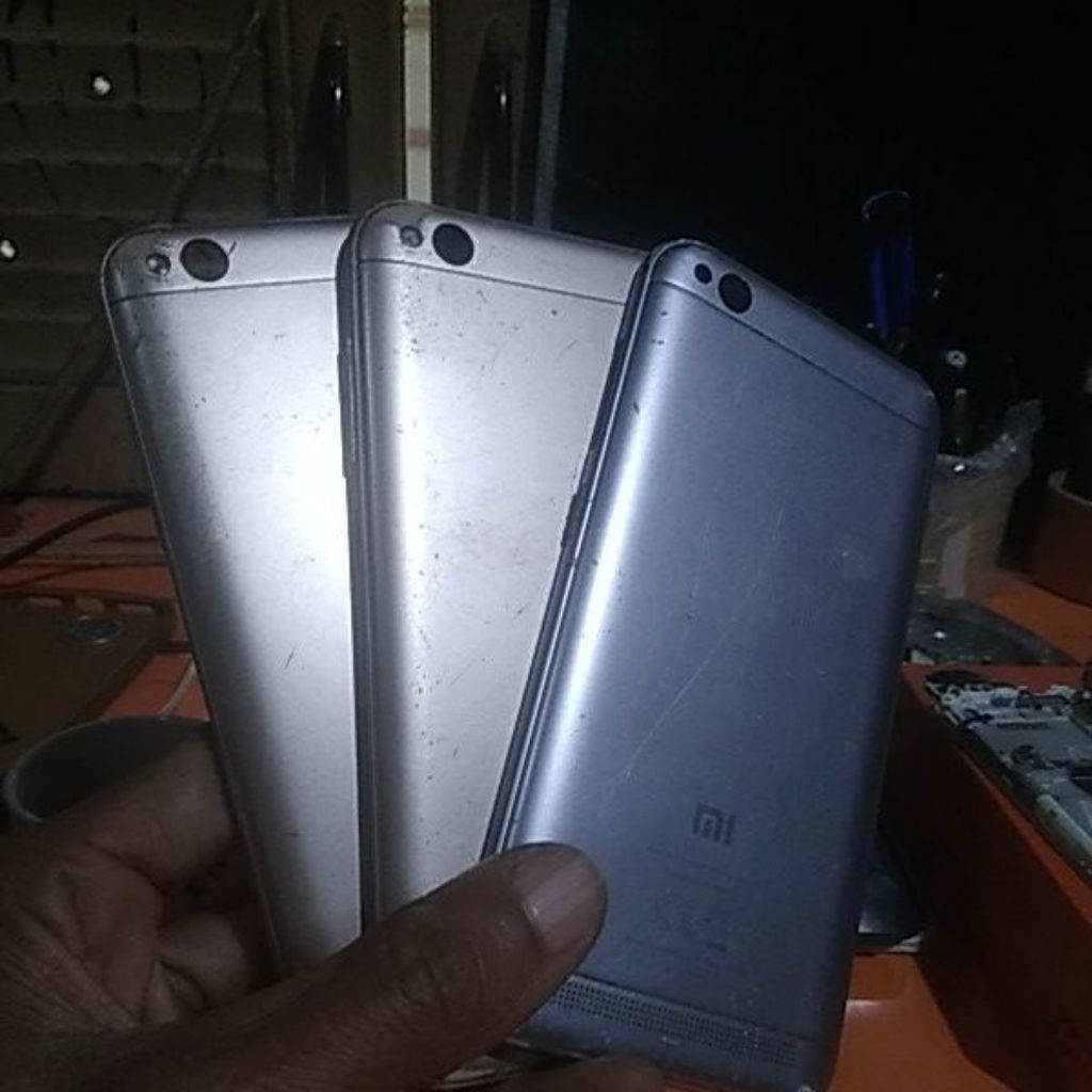 backdoor casing belakang redmi 5a bekas ori copotan