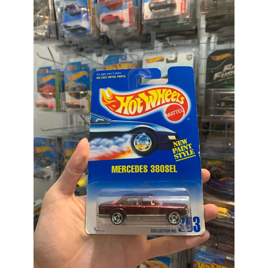 Hotwheels Mercedes 380 SEL Red Maroon