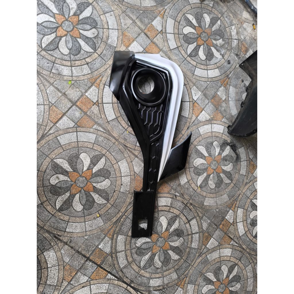 bodykit kanan rush gr 2025 original