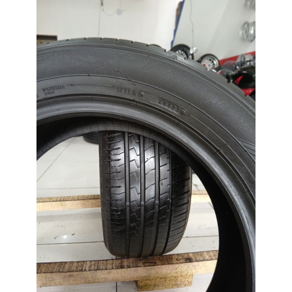 BAN MOBIL FALKEN 215/55R17