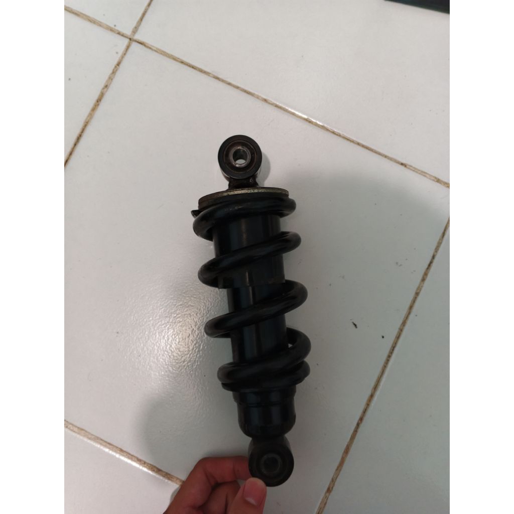 Shock MX King V2 bekas