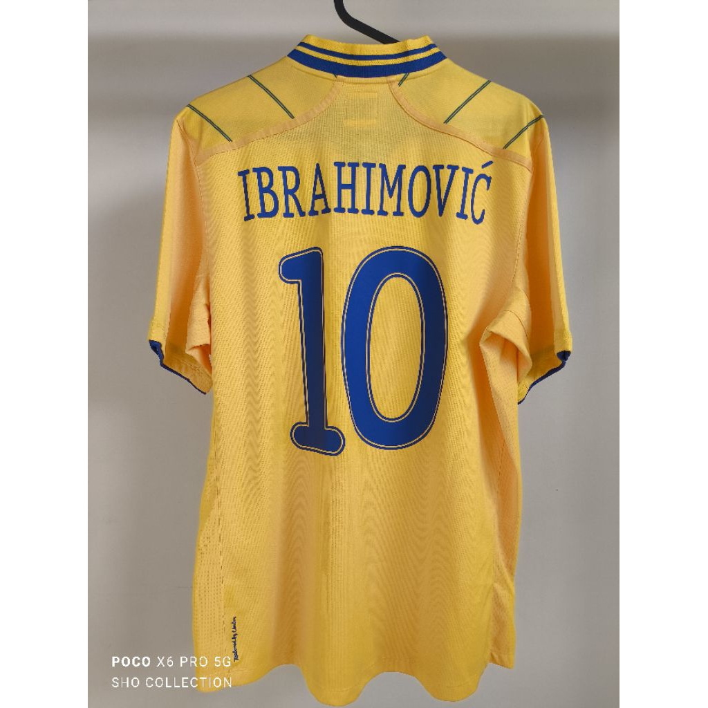 JERSEY SWEDIA HOME 2012 IBRAHIMOVIC (L) ORIGINAL BAJU BOLA ASLI RARE LANGKA RETRO VINTAGE LAWAS ZLAT