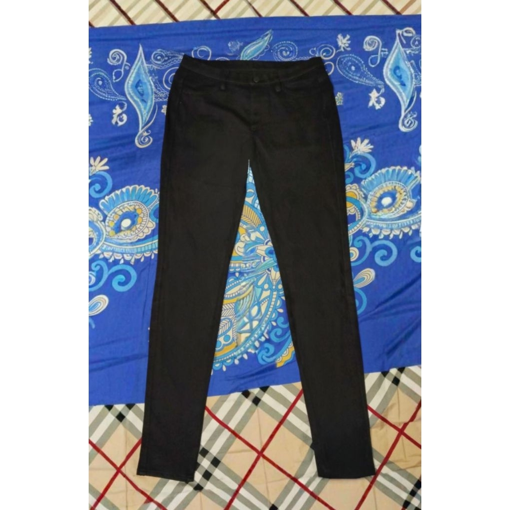celana UNIQLO second