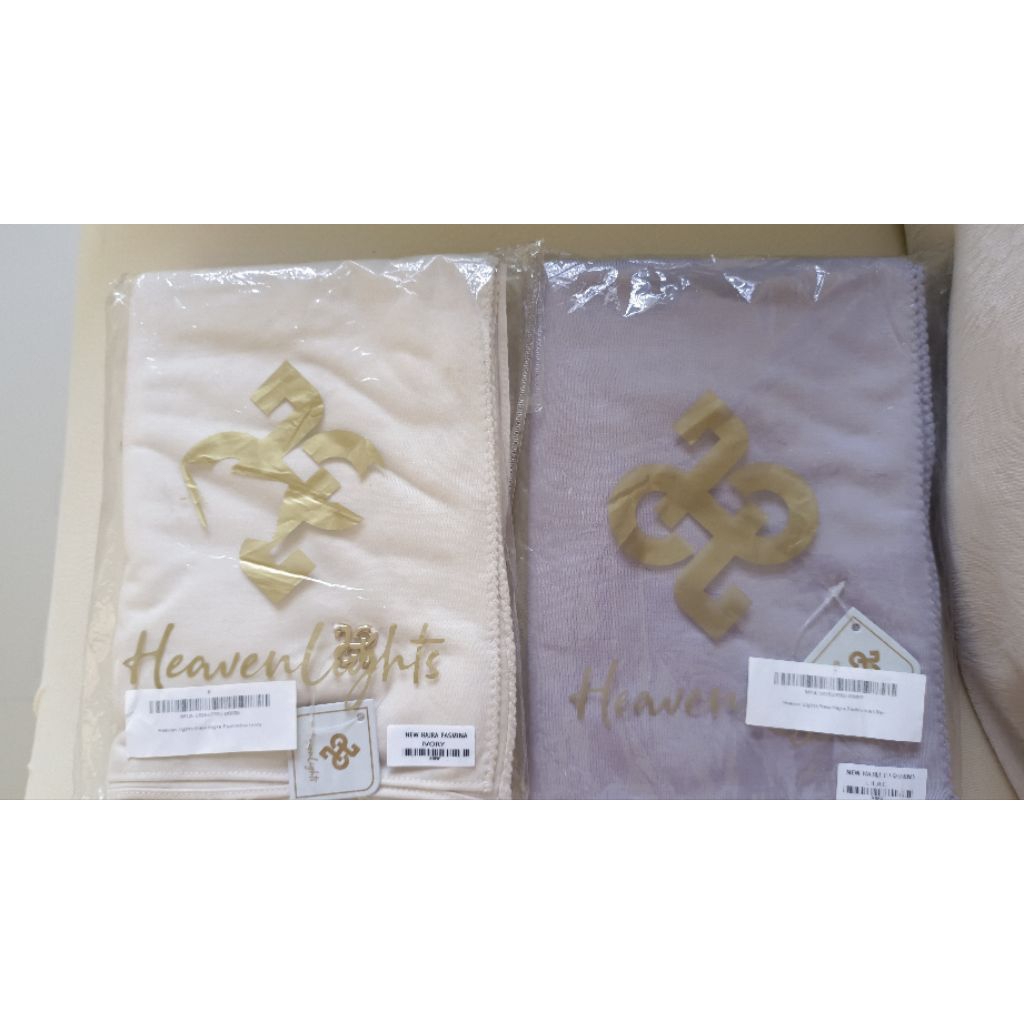 (PL/Preloved) Pashmina New Hajra Heaven Lights Jilbab Kerudung Bahan Kaos Adem