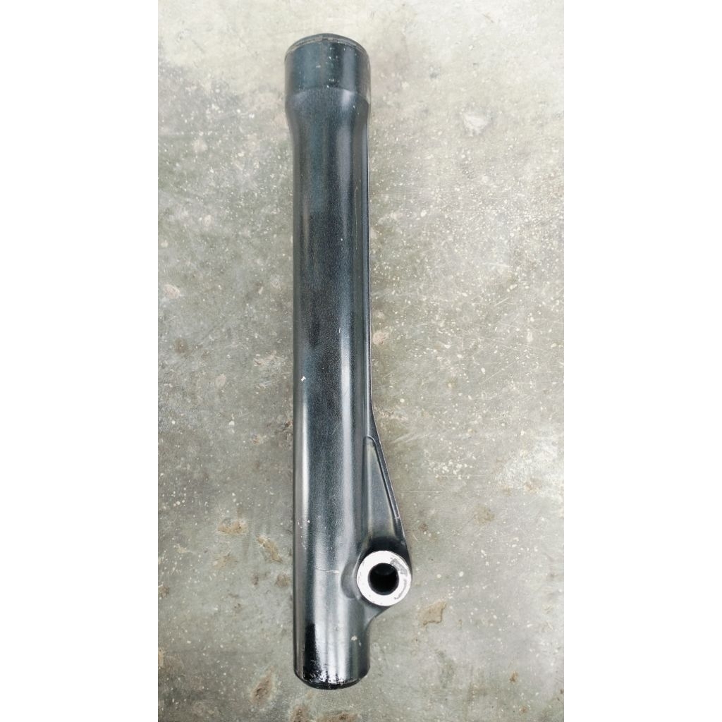 Botem shock depan Honda beat fi ori kanan