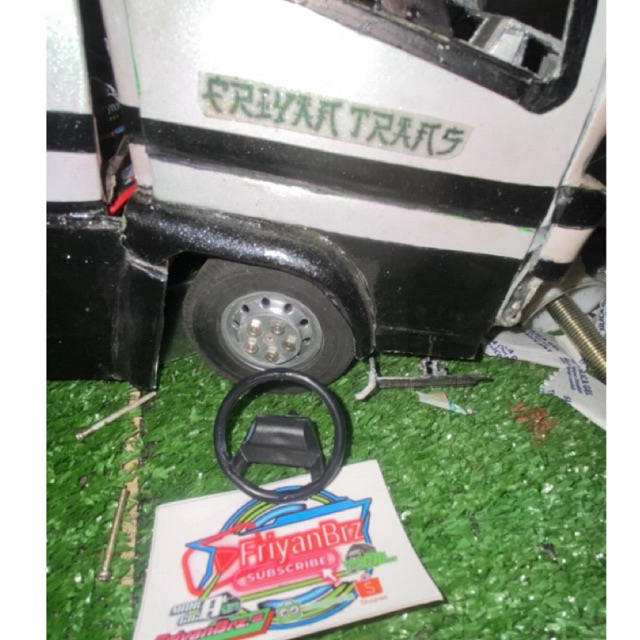 Stir miniatur mobil RC MN WPL 1/12