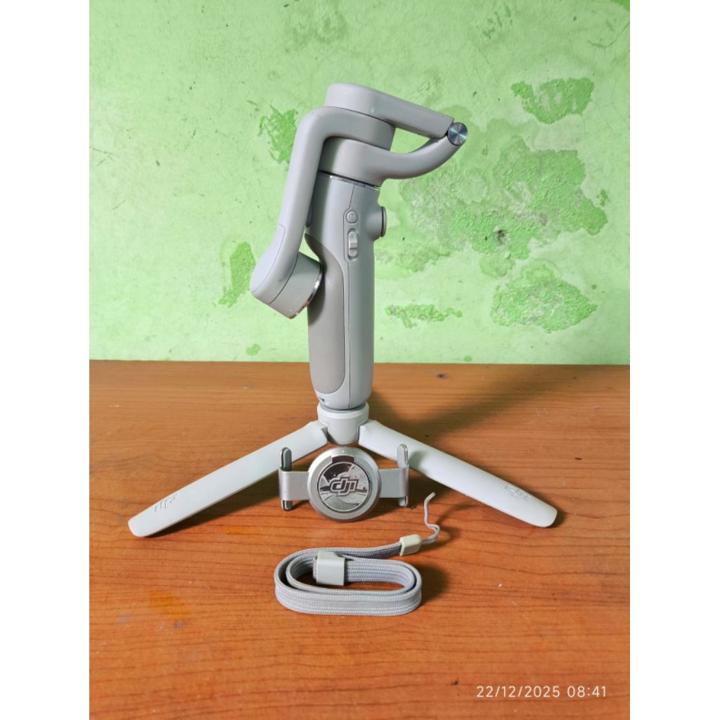gimbal dji osmo mobile 5