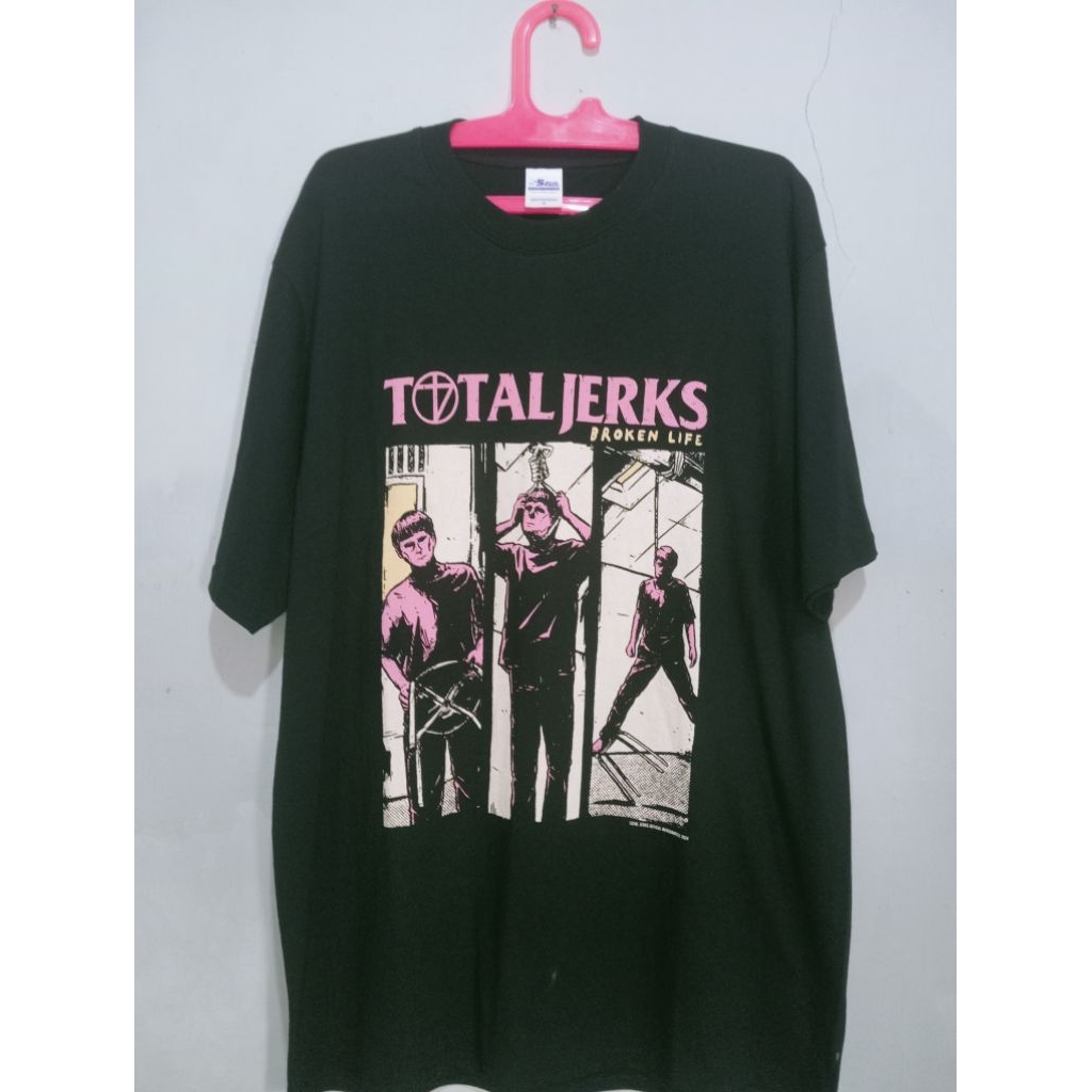 Tshirt TotalJerksBroken
