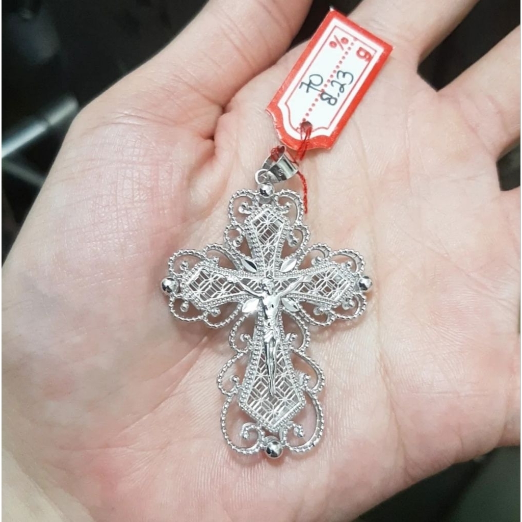 Liontin emas 70 salib renda putih