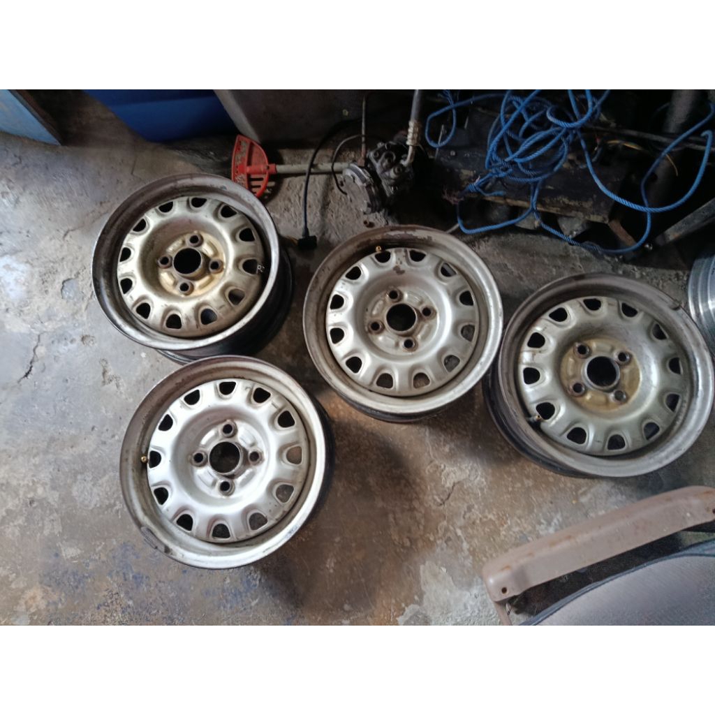 velg kaleng selbo r13 pcd 4-100 jh5"