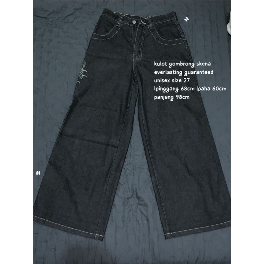 PRELOVED CELANA GOMBRONG SKENA