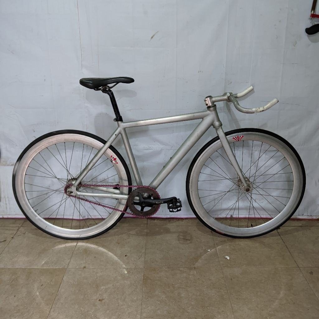 sepeda fixie evolution east