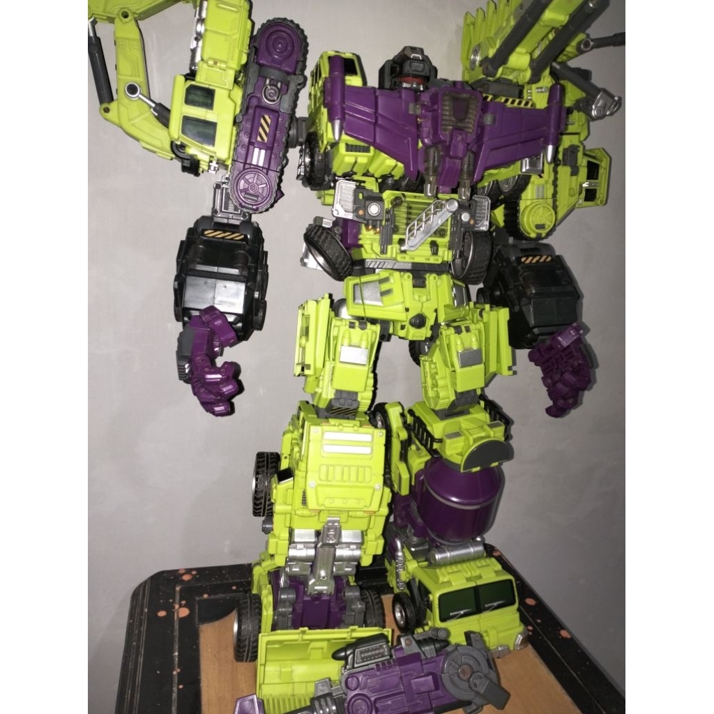Transformers devastator jinbao