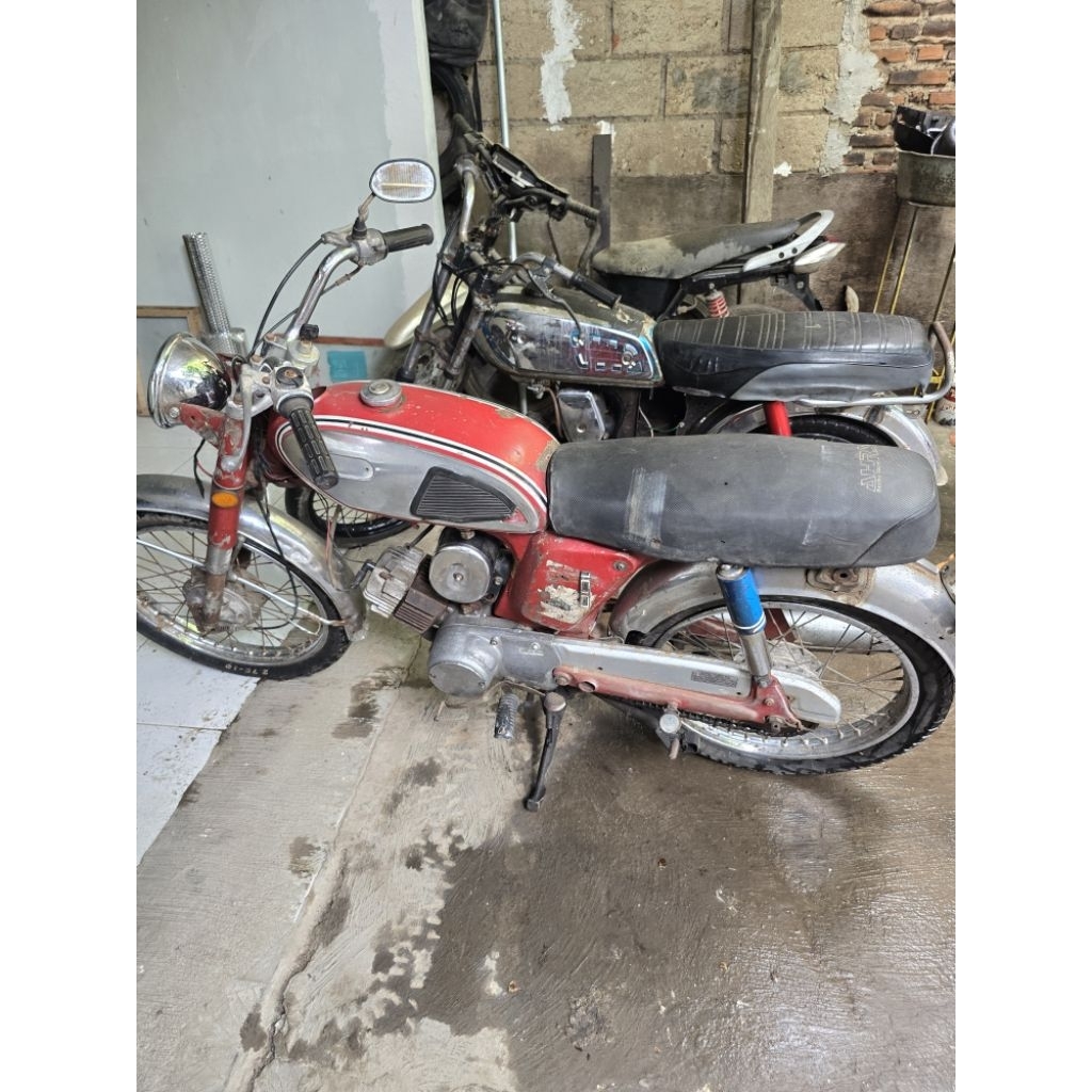 Yamaha L 2 S / motor antik / motor bekas / motor kenangan