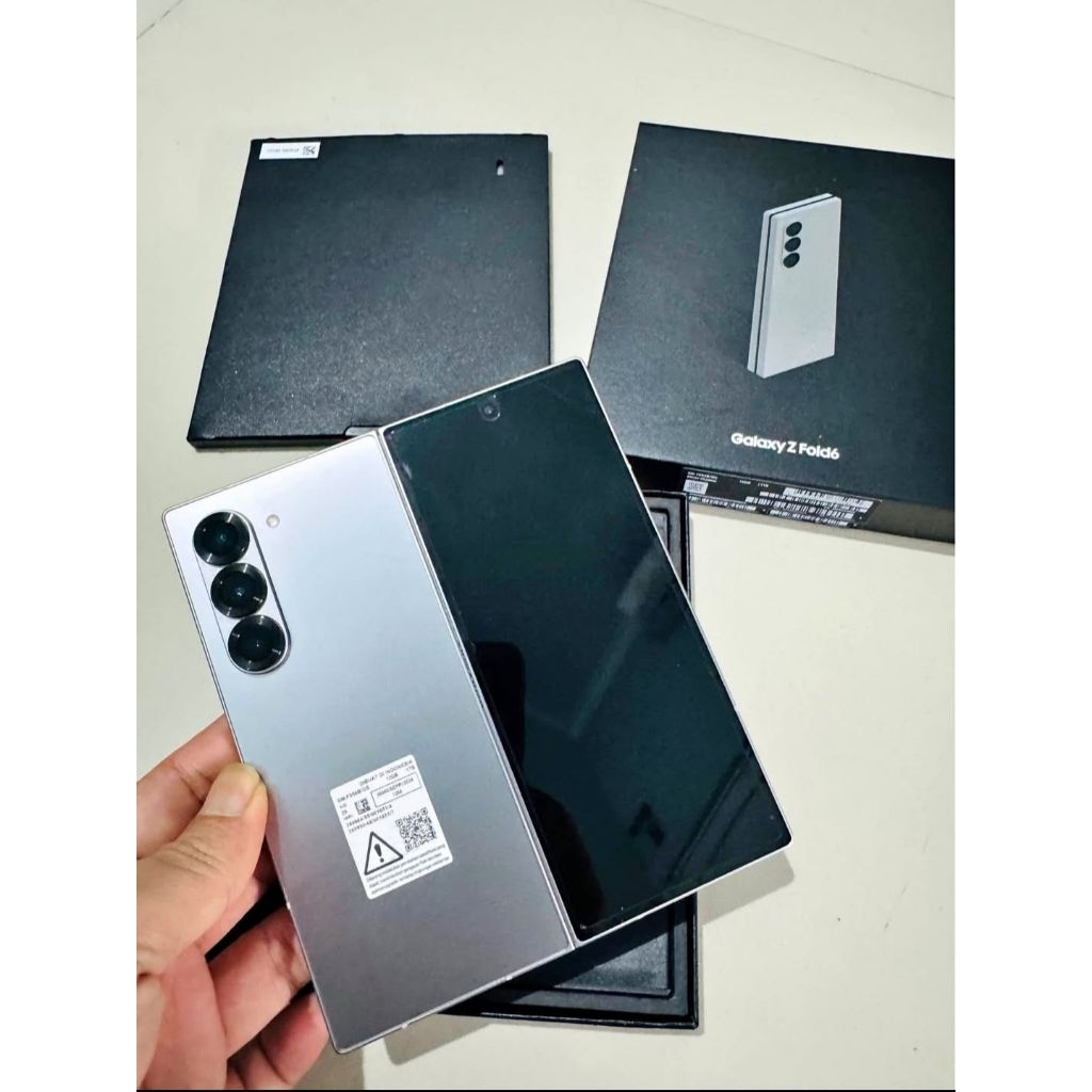 SAMSUNG  Z fold 6 12/256  second mulus