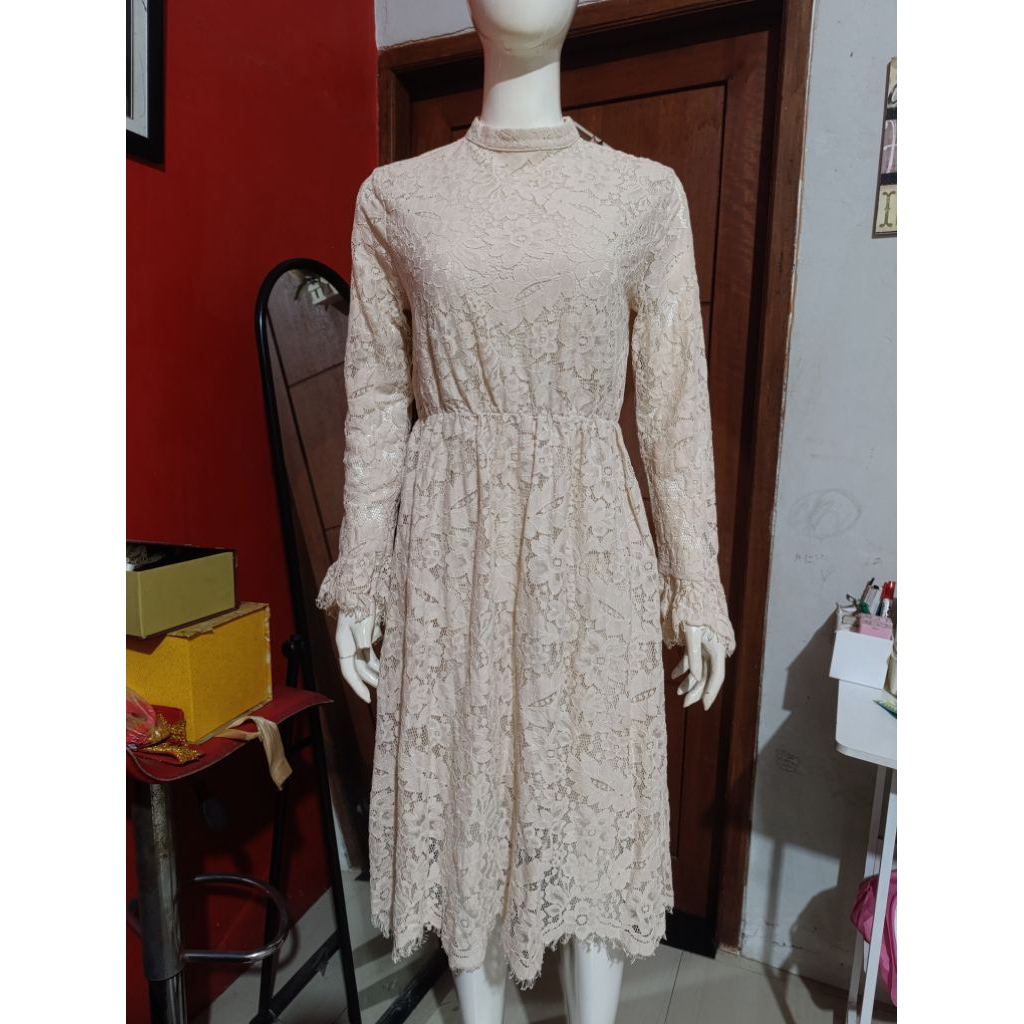 dress brokat Lace Cream