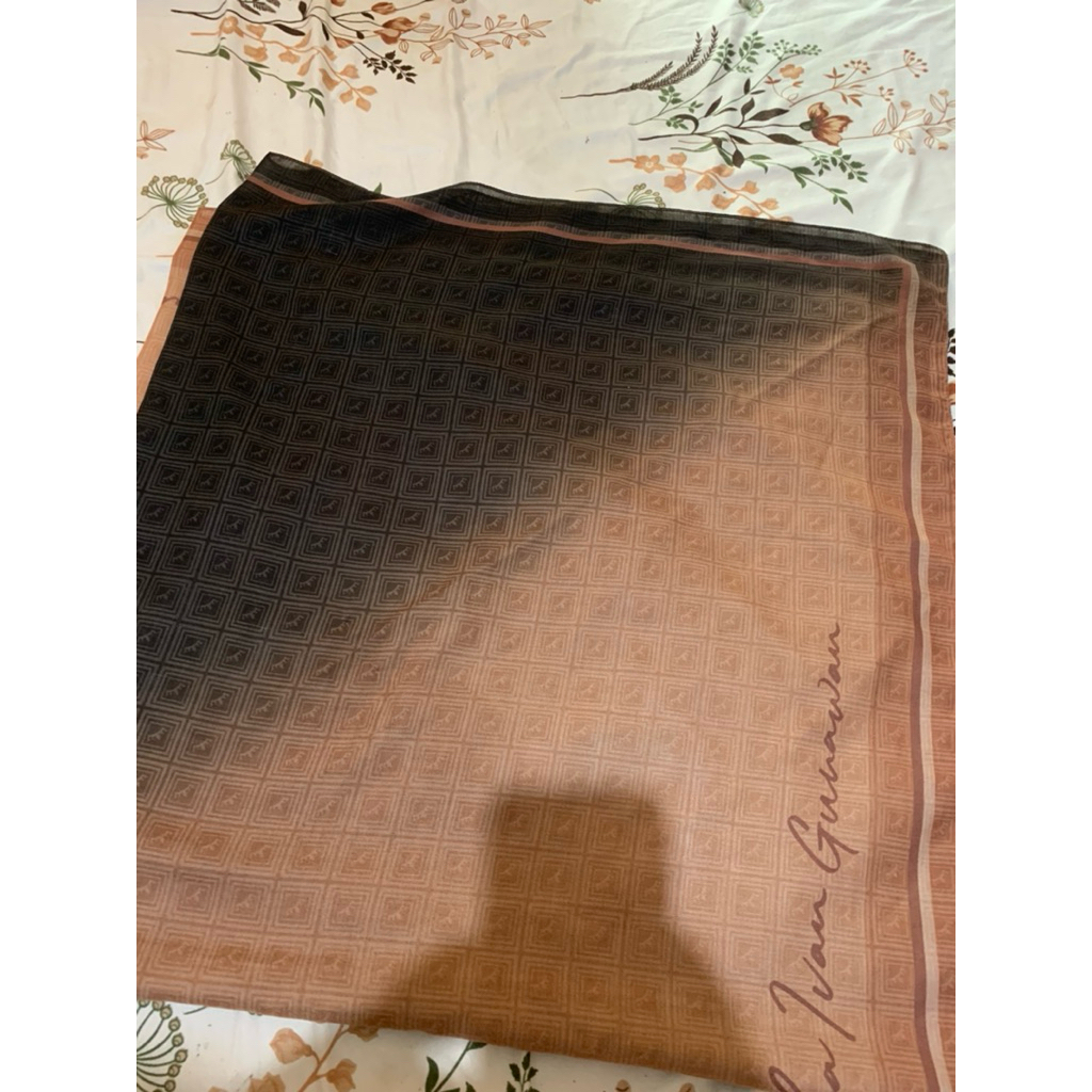 Hijab ivan gunawan mandjha( preloved)