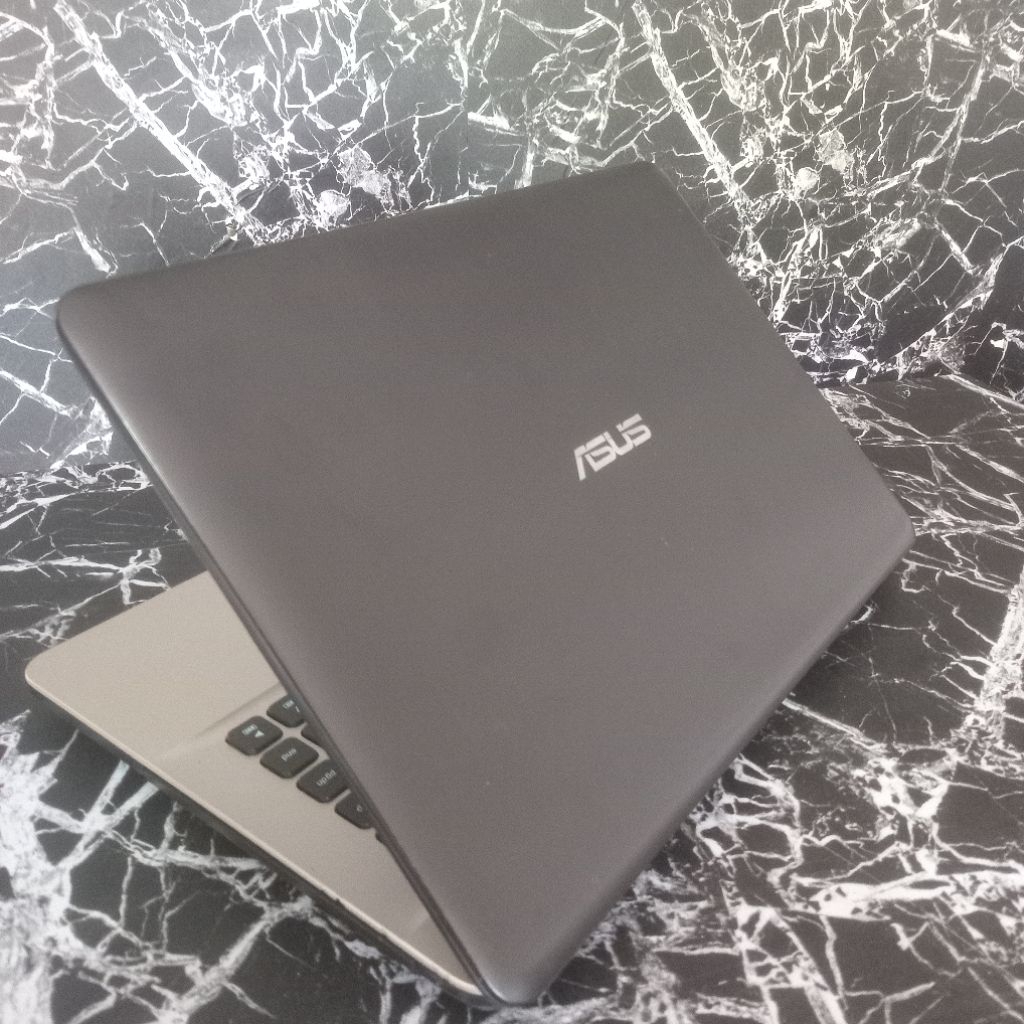 asus X441UV i3 Vga Nvidia