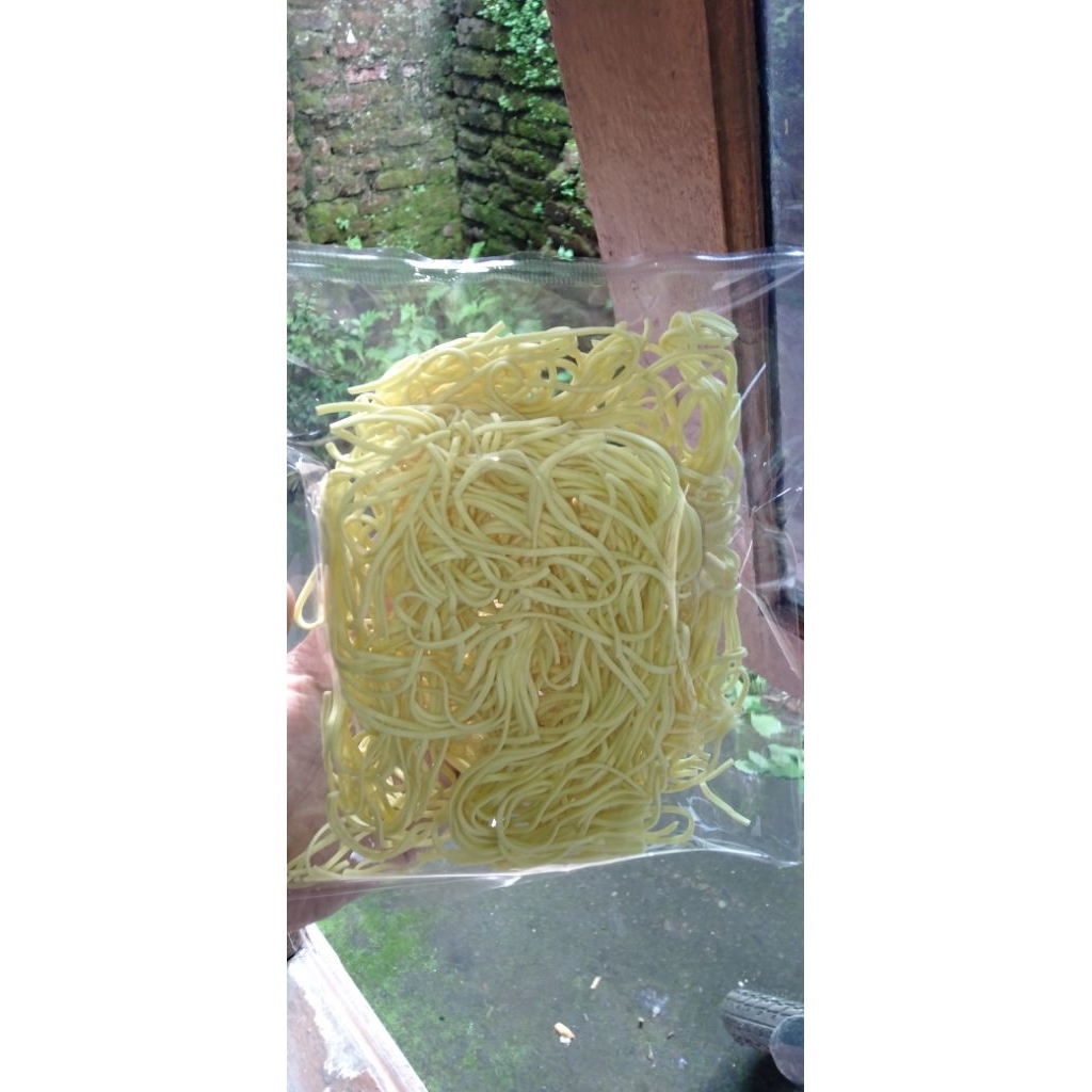 MIE KERING 2 KEPING GACOAN / JEBEW / AYAM / PAMGSIT / CWIE MIE / YAMIN