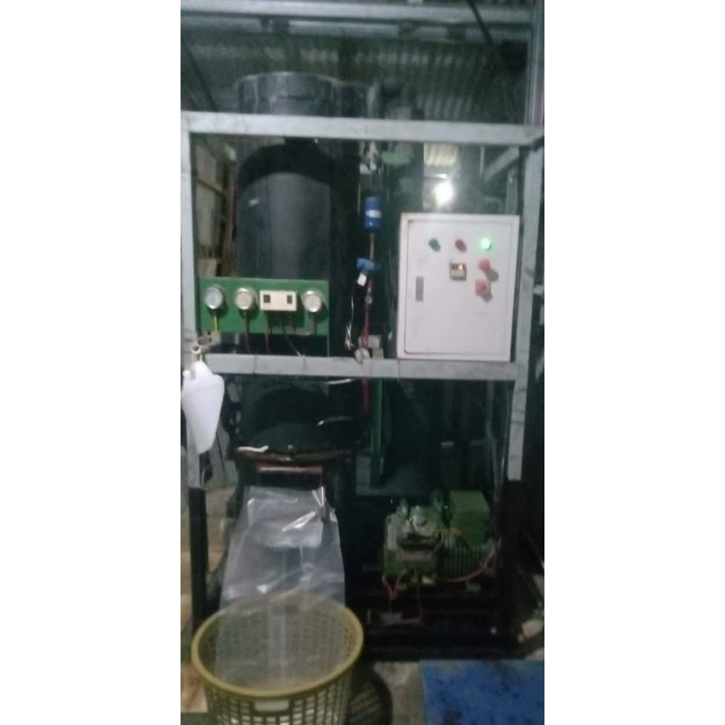 MESIN ES KRISTAL 1 TON ICE TUBE MACHINE