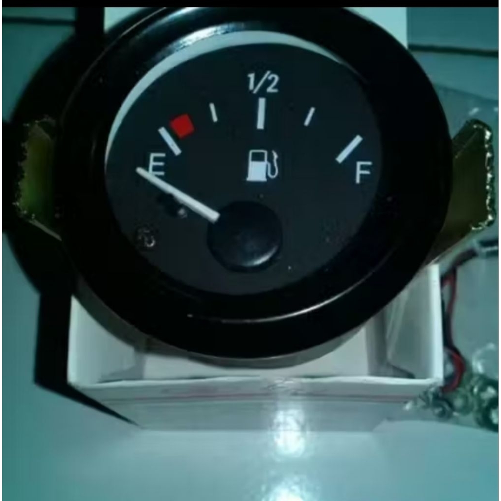 fuel meter / amper bensin untuk pengukur tekanan bensin motor mobil indikator bensin universal / umu