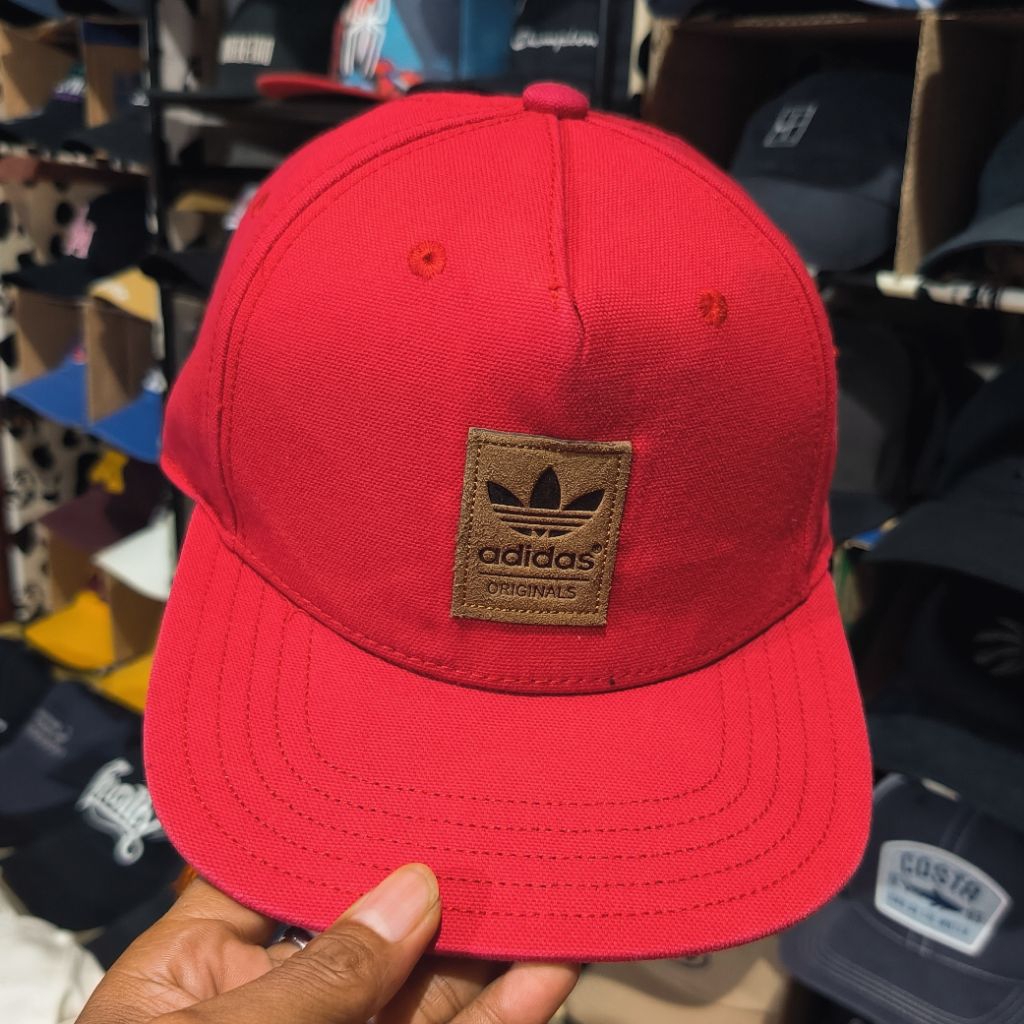 Topi Snapback Adidas trifoil