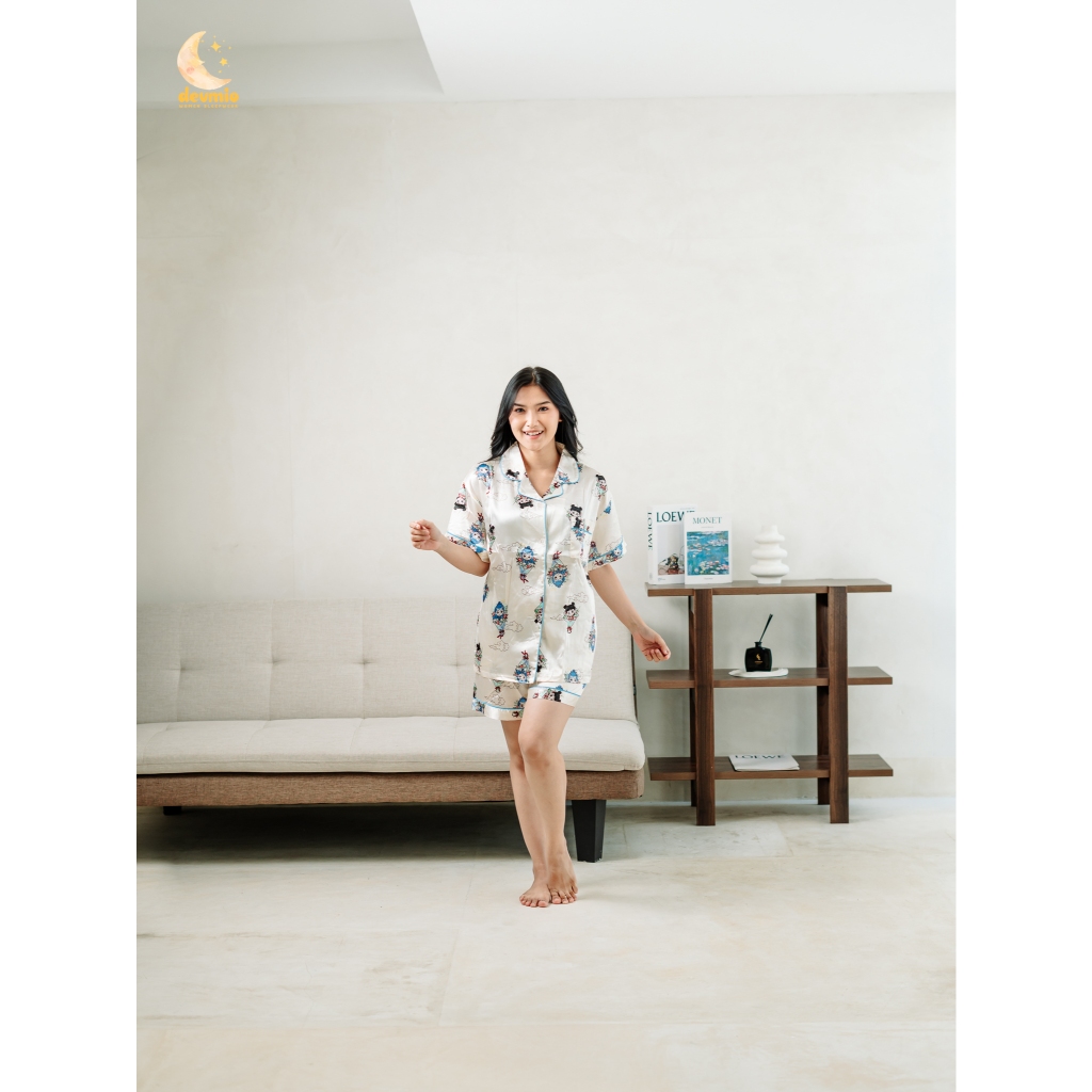 Devmio Baju Tidur Wanita Dewasa 21105 Bahan Katun Premium Adem Warna Putih Baju Pendek & Celana Pend