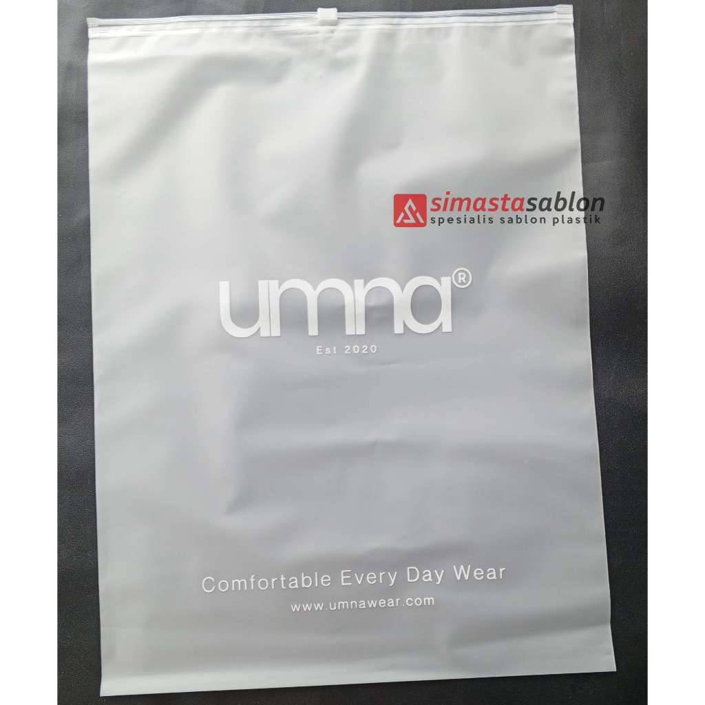 Zipper bag ziplock travel pouch 25x35 sablon kustom