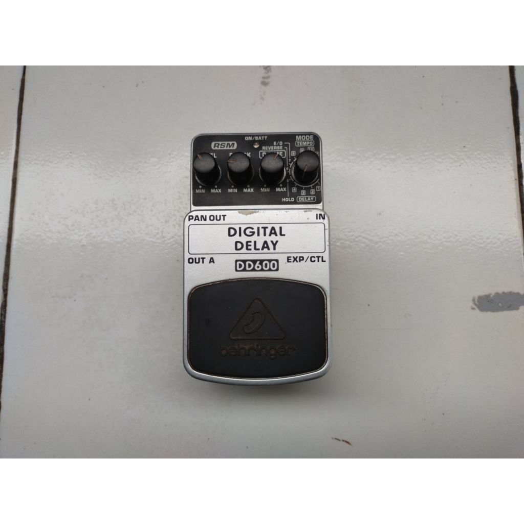 PEDAL EFEK GITAR BEHRINGER DD600 DIGITAL DELAY Efek Gitar Stompbox Analog Digital