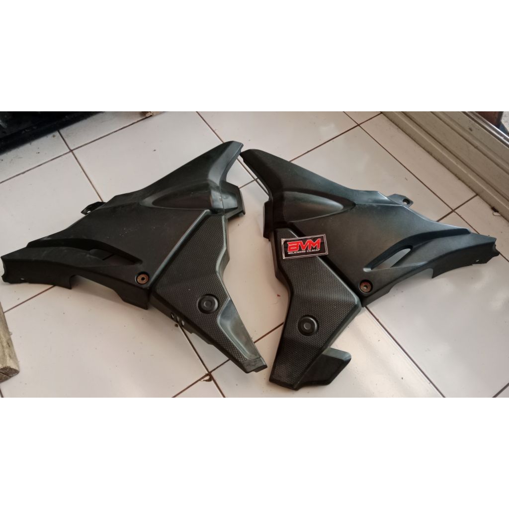 Tutup aki kanan kiri Verza ori copotan