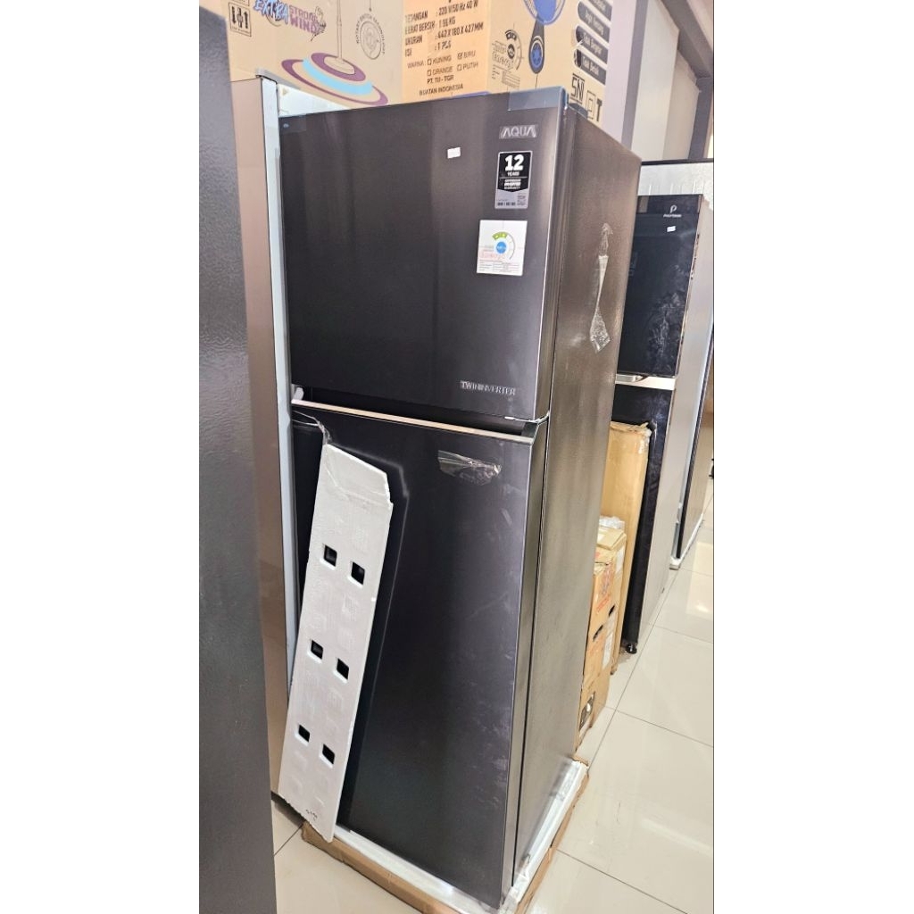 KULKAS 2 PINTU AQUA AQR-DTM305RAP INVERTER BS