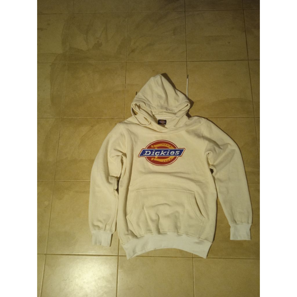 Hodie Dickies tapal kuda