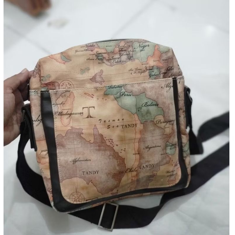 tas Sling peta coklat 28x28cm
