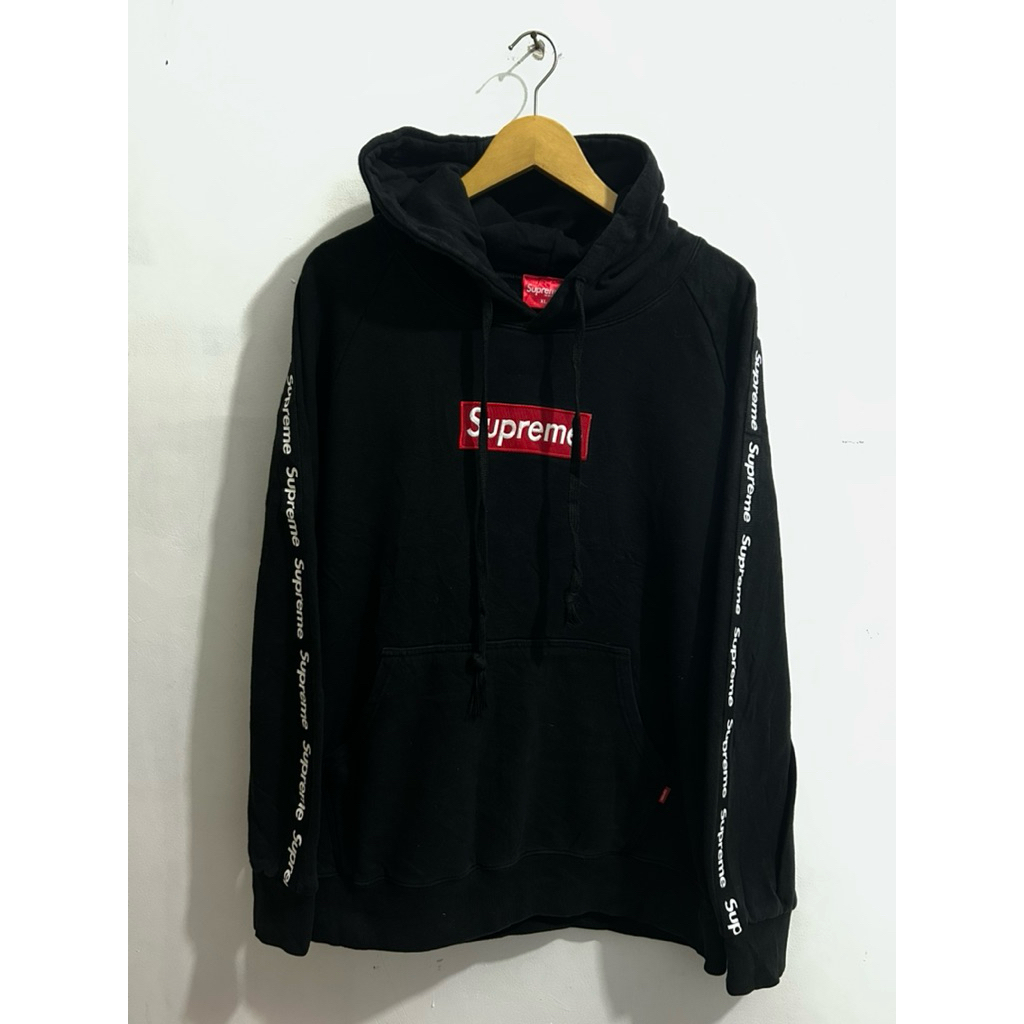 Hoodie “Supreme Korea” Tapped