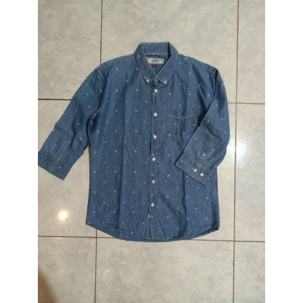 Hum chambray not nudie selvedge apc