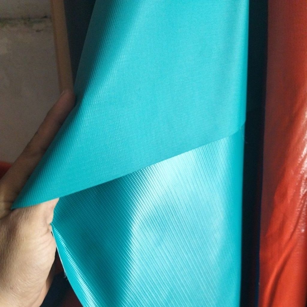 kolam terpal bahan Orchid semi karet sudah berbentuk kotak