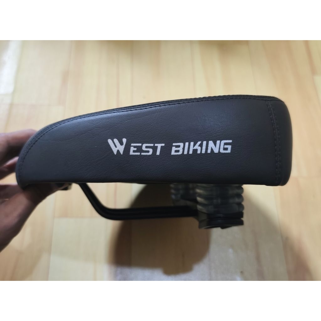 Sadel jok sepeda lebar