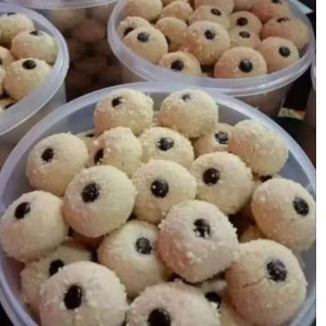 kue MONDE SUSU MAK ENAK Isi 900gr