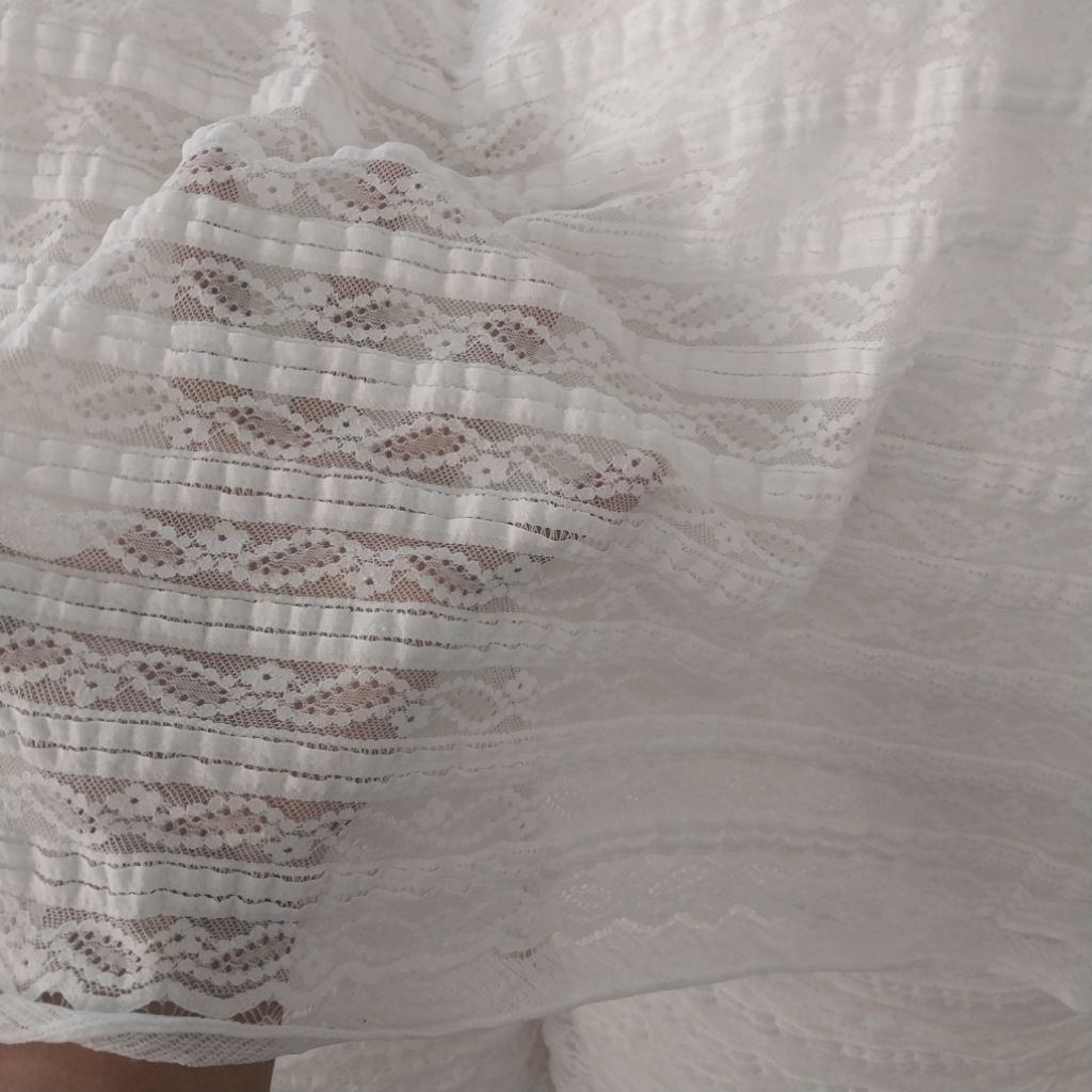 Kain/Bahan/BRUKAT STRETCH/Salur/Brukat kebaya